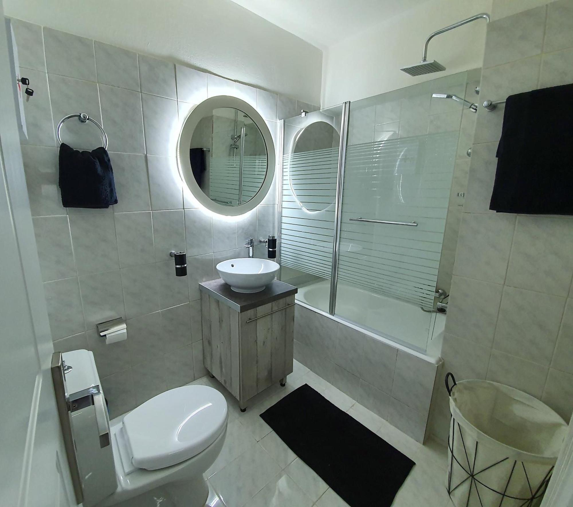 Panorama House Near Teleperformance *