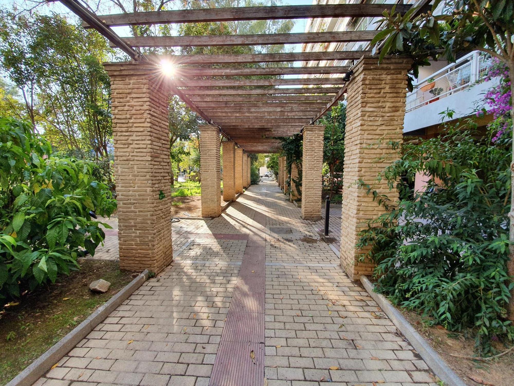 Panorama House Near Teleperformance *